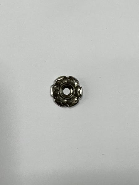 Concho 20mm Flower Pattern