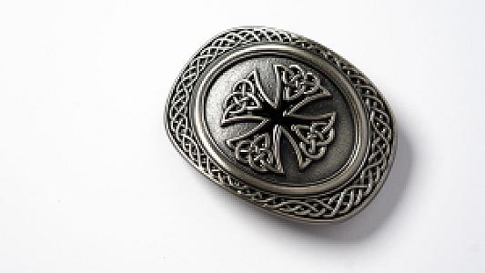 Celtic Trophy Buckle Clear Stone - Gallery Image 2
